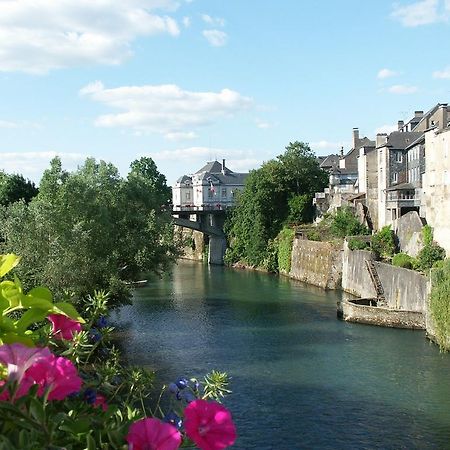 Couett'Hotel Oloron Sainte Marie エクステリア 写真