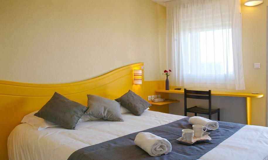 Couett'Hotel Oloron Sainte Marie エクステリア 写真