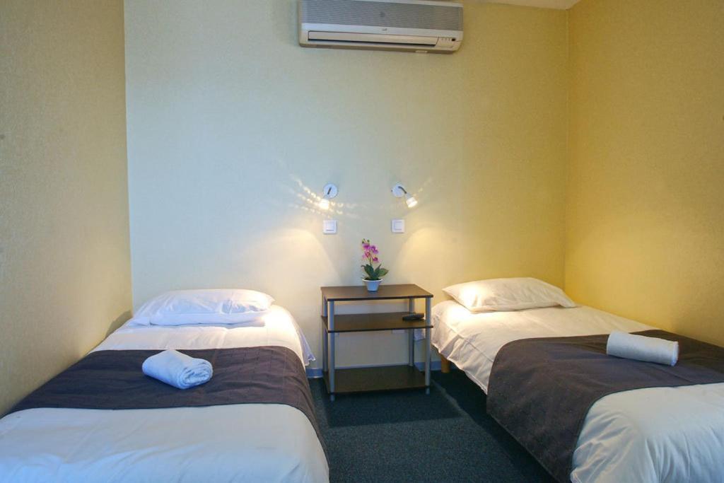 Couett'Hotel Oloron Sainte Marie エクステリア 写真