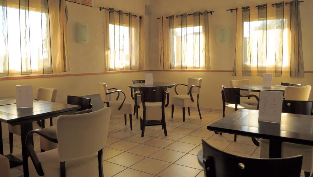Couett'Hotel Oloron Sainte Marie エクステリア 写真