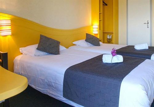 Couett'Hotel Oloron Sainte Marie エクステリア 写真