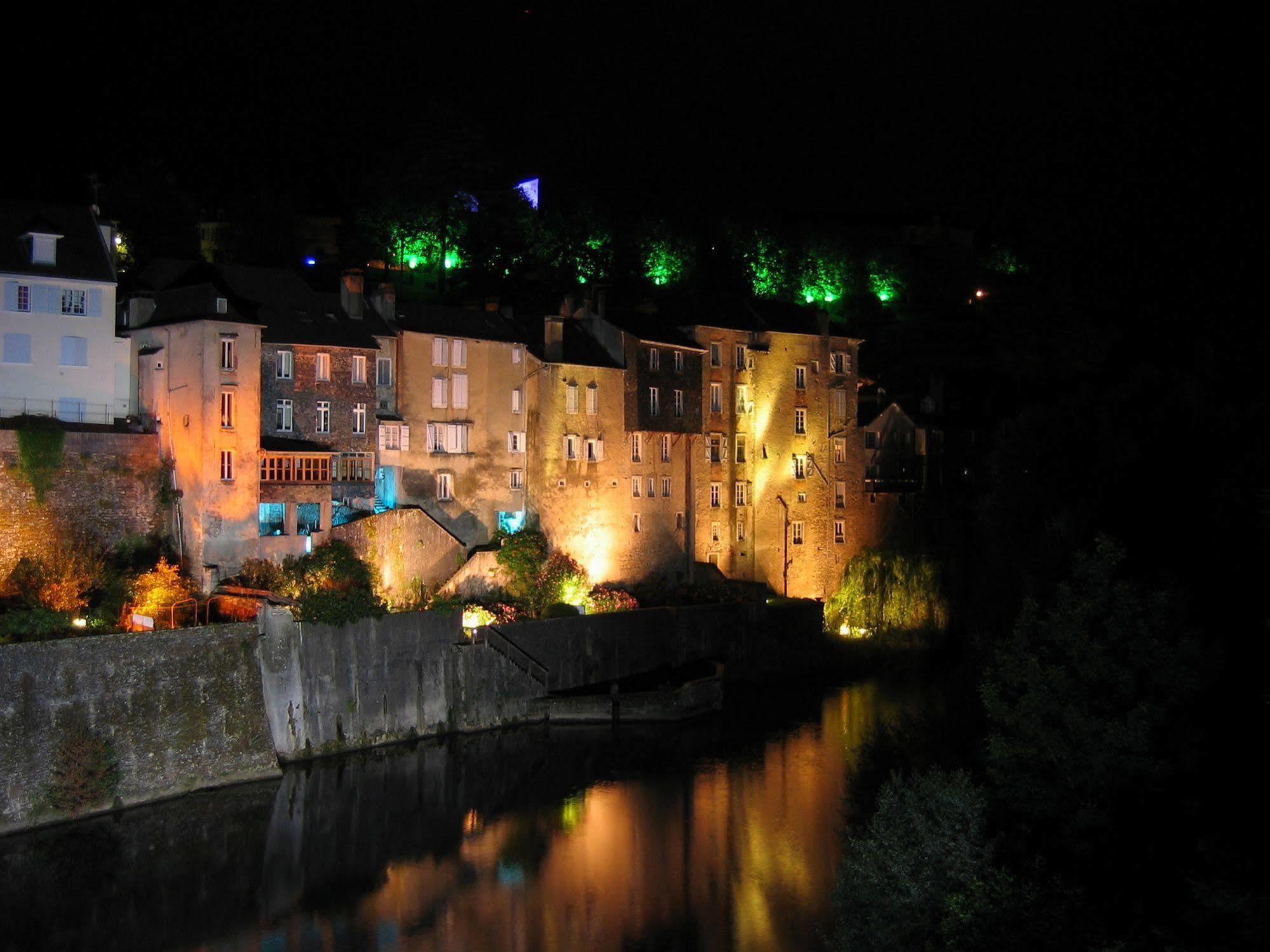 Couett'Hotel Oloron Sainte Marie エクステリア 写真